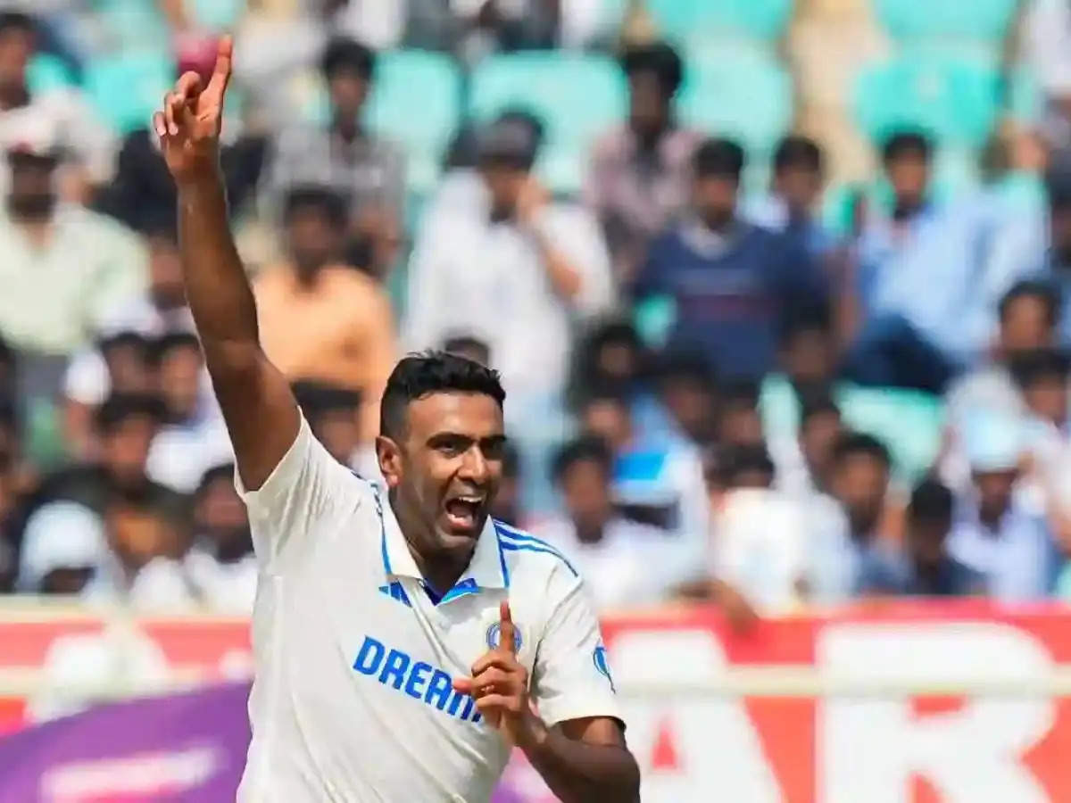  IND vs ENG 3rd Test : रव‍िचंद्रन अश्विनी राजकोट टेस्ट गेम से हुए बाहर अब 10 खिलाड़ियों के साथ खेलेगा भारत जानिए नियम